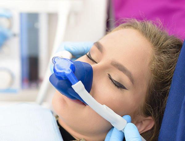teenage with clear aligners